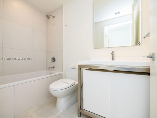 2000 Metropica Way 2509, Sunrise, FL 33323