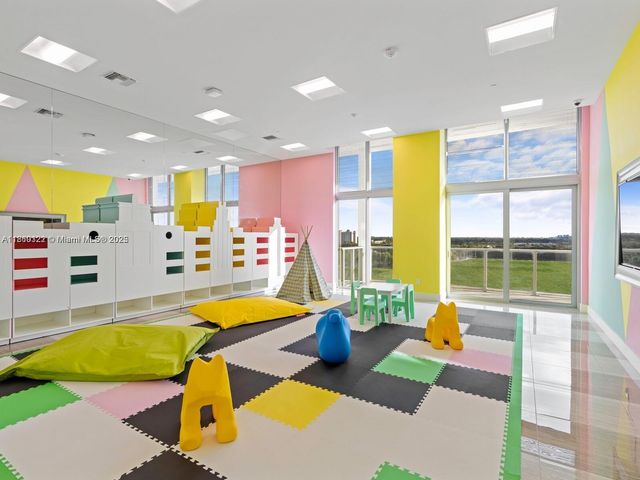 2000 Metropica Way 2509, Sunrise, FL 33323