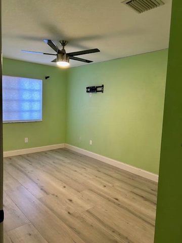 1305 Lucaya Drive, West Palm Beach, FL 33404