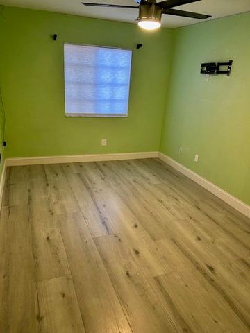 1305 Lucaya Drive, West Palm Beach, FL 33404