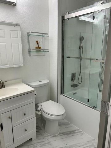 1305 Lucaya Drive, West Palm Beach, FL 33404