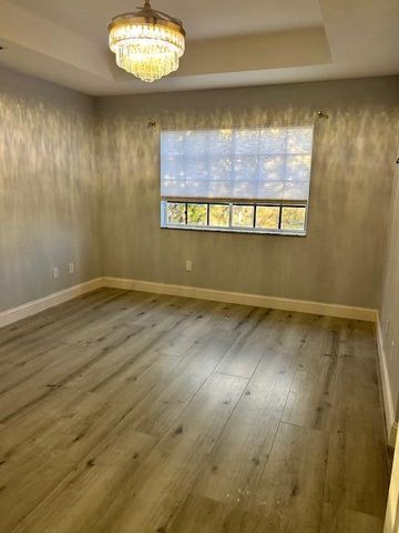 1305 Lucaya Drive, West Palm Beach, FL 33404