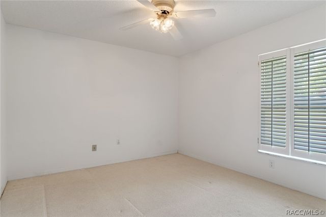 7229 W Milwe Lane, Crystal River, FL 34429