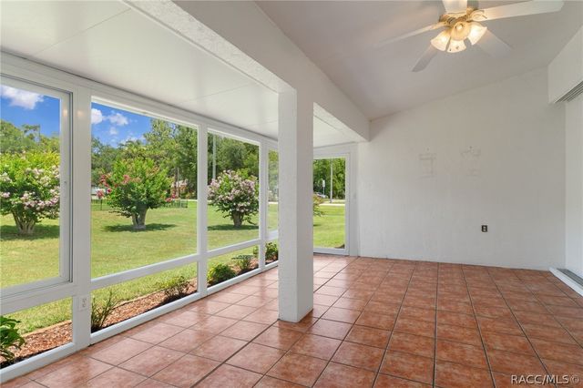 7229 W Milwe Lane, Crystal River, FL 34429