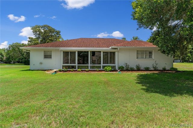 7229 W Milwe Lane, Crystal River, FL 34429