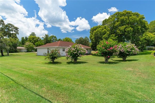 7229 W Milwe Lane, Crystal River, FL 34429