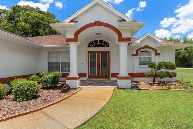 7229 W Milwe Lane, Crystal River, FL 34429