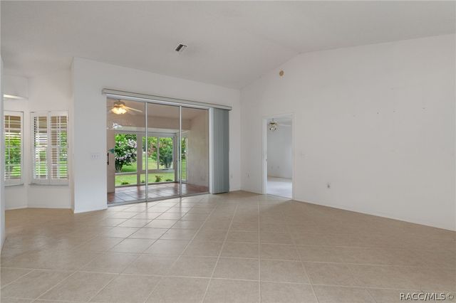 7229 W Milwe Lane, Crystal River, FL 34429