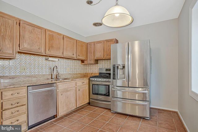 8853 BLADE GREEN LN, Columbia, MD 21045