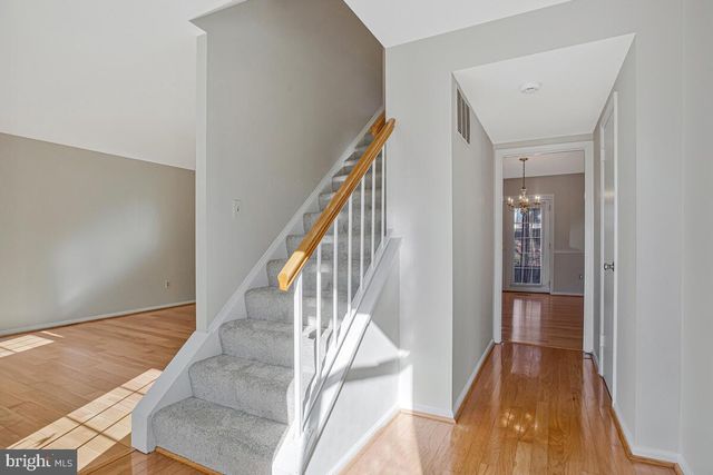 8853 BLADE GREEN LN, Columbia, MD 21045