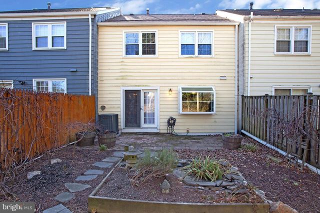 8853 BLADE GREEN LN, Columbia, MD 21045