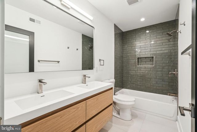 1409 S NAPA ST, Philadelphia, PA 19146