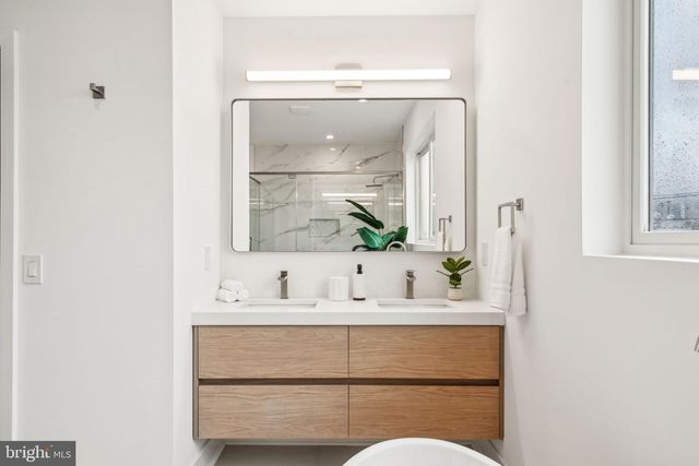 1409 S NAPA ST, Philadelphia, PA 19146