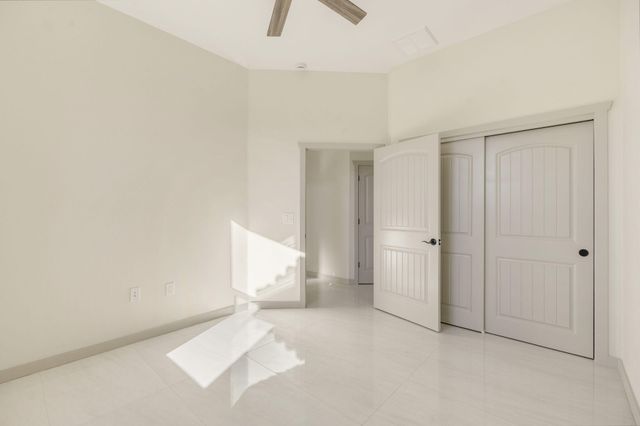 380 Taylor Road NE, Los Lunas, NM 87031