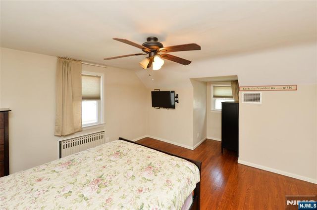 4-12 Kenneth Avenue, Fair Lawn, NJ 07410