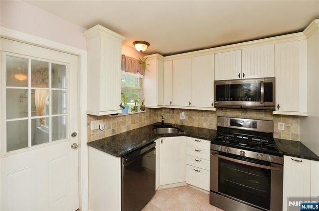 4-12 Kenneth Avenue, Fair Lawn, NJ 07410