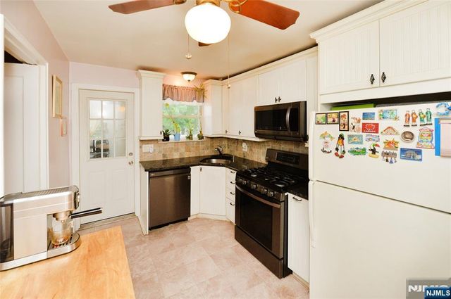 4-12 Kenneth Avenue, Fair Lawn, NJ 07410