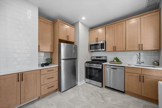 106 GARRETSON AVE, Bayonne, NJ 07002