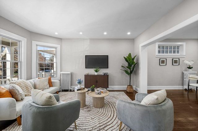 106 GARRETSON AVE, Bayonne, NJ 07002