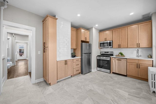 106 GARRETSON AVE, Bayonne, NJ 07002