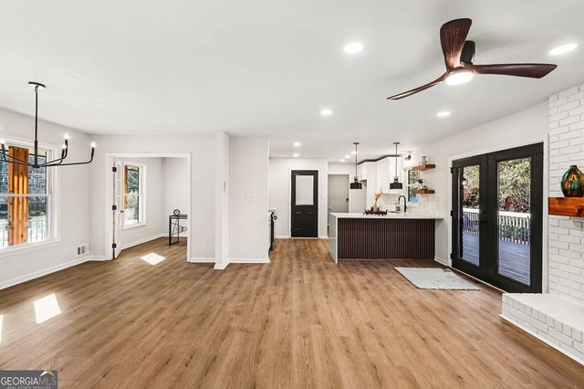 570 Carlouetta Road SW, Mableton, GA 30126