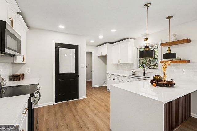 570 Carlouetta Road SW, Mableton, GA 30126