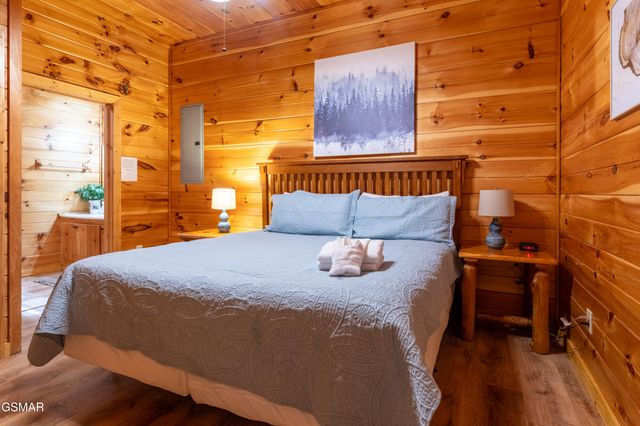 2213 Headrick Lead, Sevierville, TN 37862