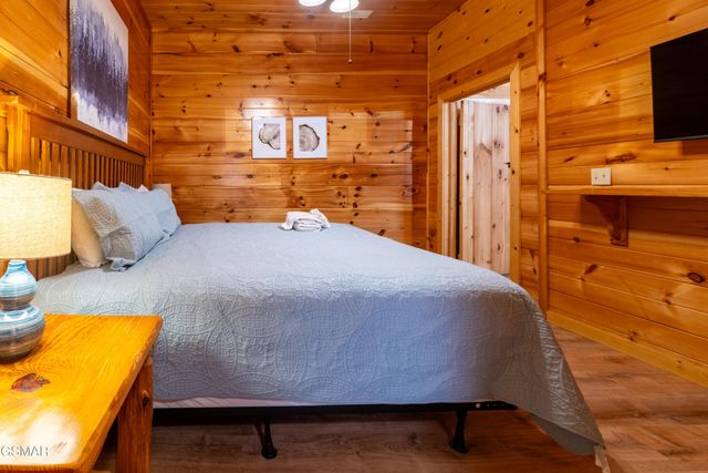 2213 Headrick Lead, Sevierville, TN 37862