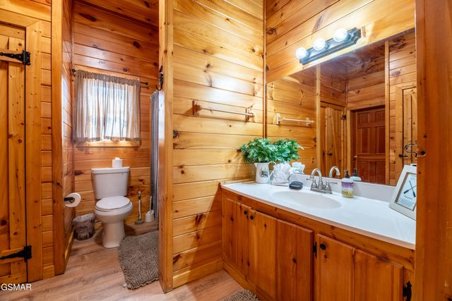 2213 Headrick Lead, Sevierville, TN 37862