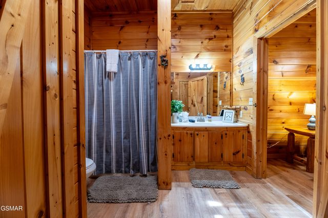 2213 Headrick Lead, Sevierville, TN 37862