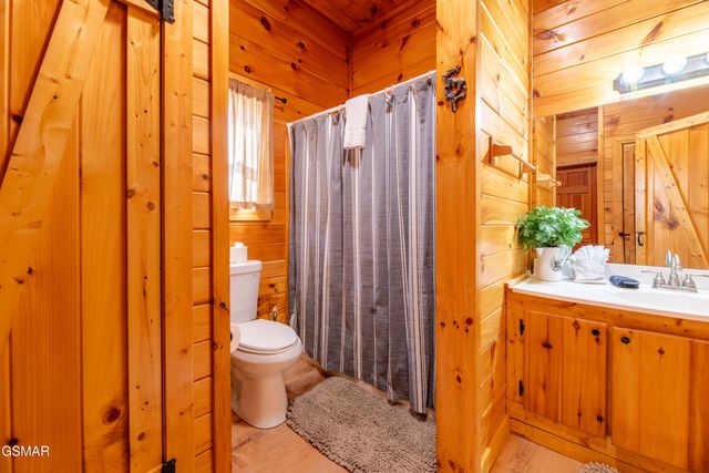 2213 Headrick Lead, Sevierville, TN 37862