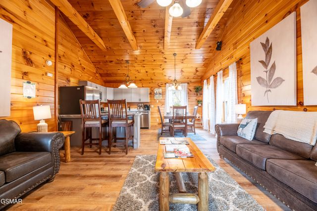 2213 Headrick Lead, Sevierville, TN 37862