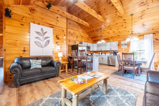 2213 Headrick Lead, Sevierville, TN 37862