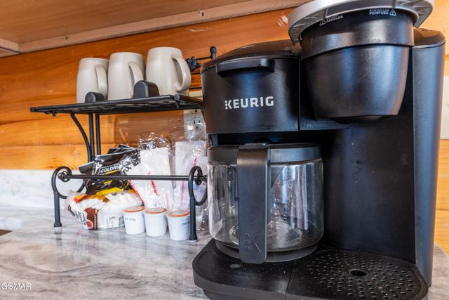 2213 Headrick Lead, Sevierville, TN 37862