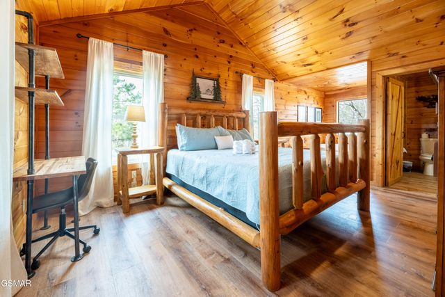 2213 Headrick Lead, Sevierville, TN 37862