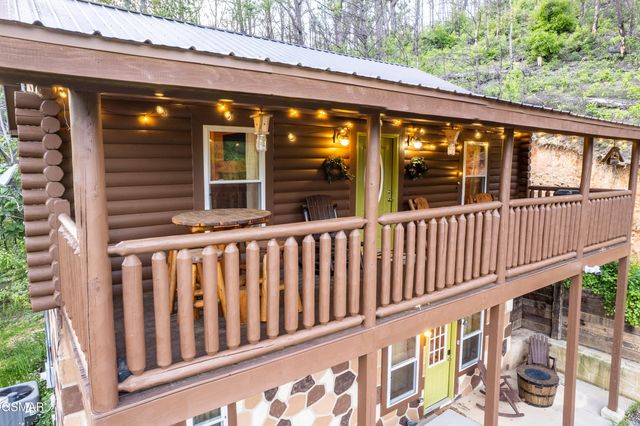 2213 Headrick Lead, Sevierville, TN 37862