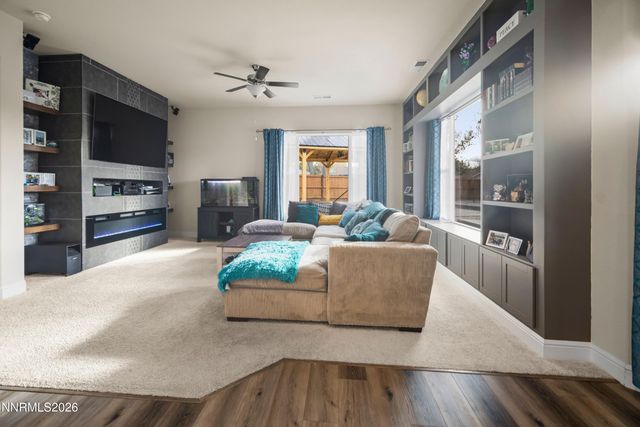 690 Rose Lane, Fernley, NV 89408