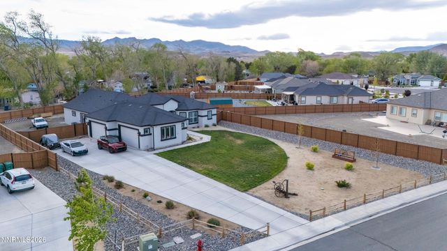 690 Rose Lane, Fernley, NV 89408