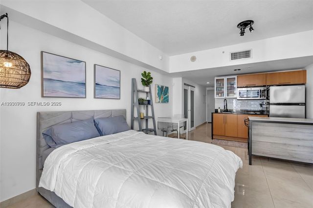 1750 N Bayshore Drive 1204, Miami, FL 33132