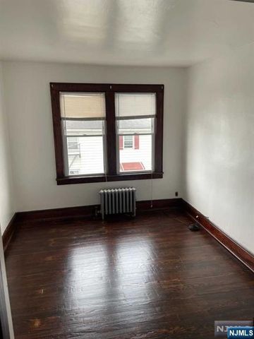 50 5th Avenue, Clifton, NJ 07011