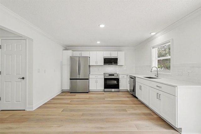 6197 HELMLY AVENUE, Spring Hill, FL 34608