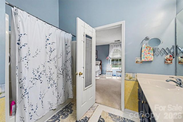 12323 Poplar Forest Drive 205, Charlotte, NC 28278