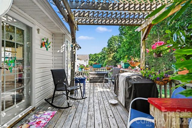 12323 Poplar Forest Drive 205, Charlotte, NC 28278