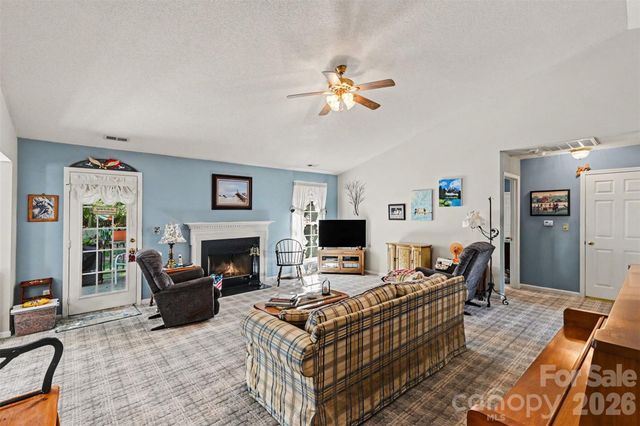 12323 Poplar Forest Drive 205, Charlotte, NC 28278