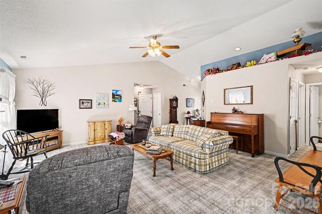 12323 Poplar Forest Drive 205, Charlotte, NC 28278