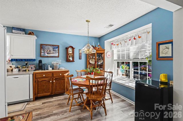 12323 Poplar Forest Drive 205, Charlotte, NC 28278