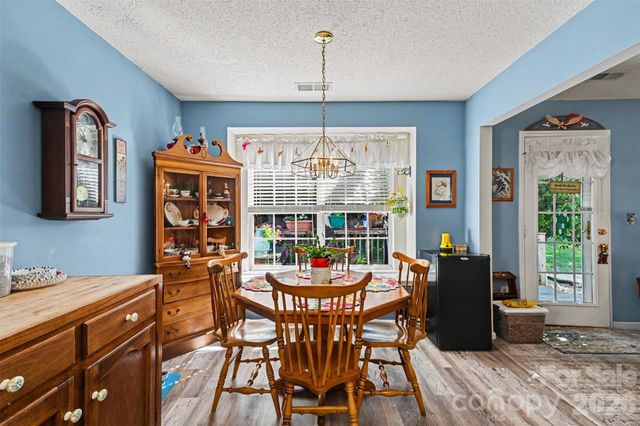 12323 Poplar Forest Drive 205, Charlotte, NC 28278