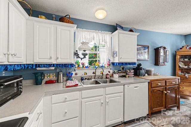 12323 Poplar Forest Drive 205, Charlotte, NC 28278