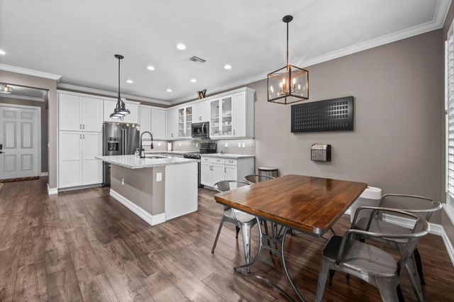 8060 Cactus Quartz Circle, Delray Beach, FL 33446