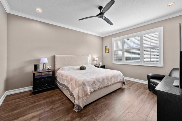 8060 Cactus Quartz Circle, Delray Beach, FL 33446